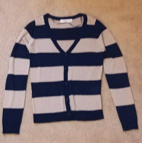 Striped V-Neck Cardigan - Picture 4 of 4
